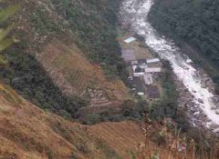 There was a large dam for hydroelectric near Machu Pichu.  This is where the maintenance folks for the dam stayed.  Note they have their own, private incan ruins on the hill behind them.  Also note that there are no roads in to them, only a railroad track. (Click to enlarge)